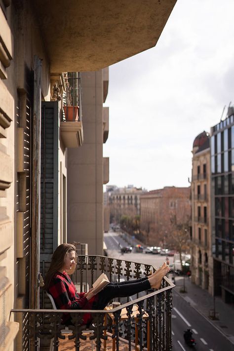 Reading On Balcony, Balcony Photography, Balcony Hanging Plants, Old House Decorating, Balcony Patio Ideas, Background Practice, Beautiful Balcony, Modern Decorating, Vintage Decor Ideas