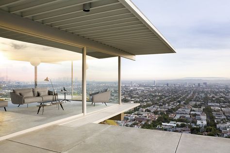 THE DREAM HOUSE The Case Study House 22, also known as Stahl House, by the architect, Pierre Koenig, is one of the most renowned projects of contemporary architecture. An open house that overlooks the vast city of Los Angeles.STUA, together with @DesignWithinReach has now created a new interior design with some of the most iconic designs of the collection, like Costura sofa. A new blending of design and architecture for this landmark building. STAHL HOUSE: www.stua.com/design/stahl-house/ Glass House Plans, Case Study House 22, Florida Lanai, Stahl House, Pierre Koenig, Eames House Bird, Glass House Design, Case Study House, 20th Century Architecture