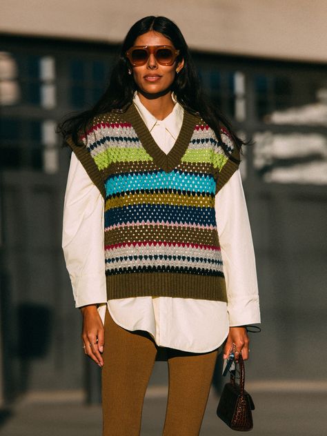 Why The Sweater Vest 2023 Is The Layering Hit Of The Season How To Style A Sweater Vest, Sweater Vest Outfit Women, Vest Outfit Women, Vest 2023, Argyle Vest, Sweater Vest Outfit, Vest Outfit, Gray Winter, Gabriela Hearst