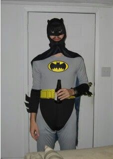 WTF Cosplay Fail, Bad Halloween Costumes, Crazy Halloween Costumes, Batman Costumes, Batman Cosplay, Batman Costume, Homemade Halloween Costumes, Demotivational Posters, Batman Funny