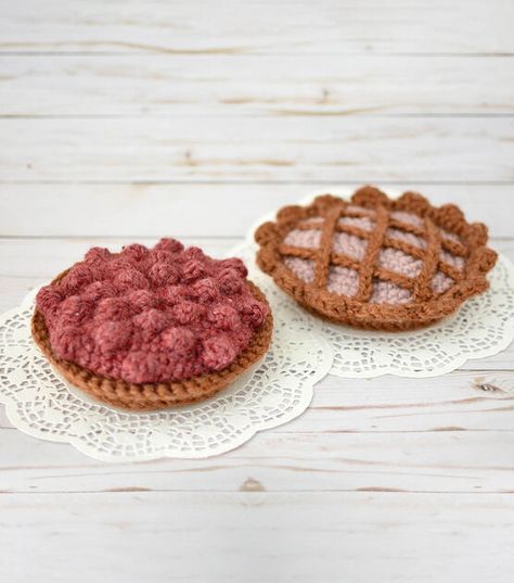 Cherry Pie Crust, Fruit Pies, Raspberry Pie, Baked Fruit, Pie Tops, Fruit Pie, Toy Food, Crochet Food, Pi Day