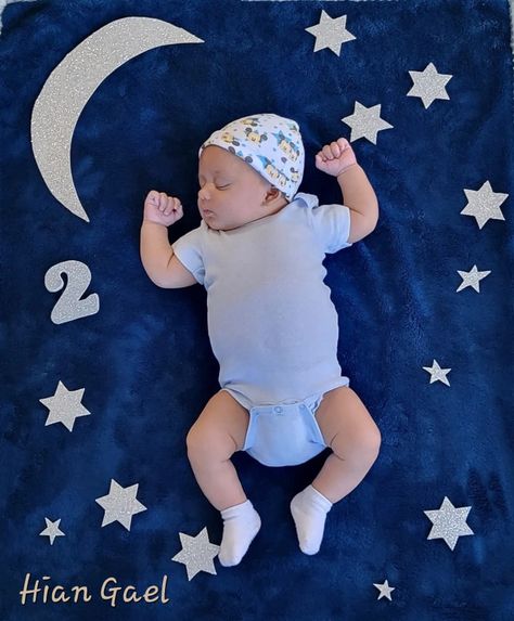 1month Birthday Ideas, Boy Baby Photo Shoot Ideas, Month Baby Picture Ideas Boy, One Month Baby Boy Photoshoot, Monthly Birthday Ideas Baby Boy, 1 Month Baby Boy Picture Ideas, 1st Month Baby Pictures Ideas Boy, Baby 1st Month Photo Ideas, 2 Month Baby Picture Ideas Boy