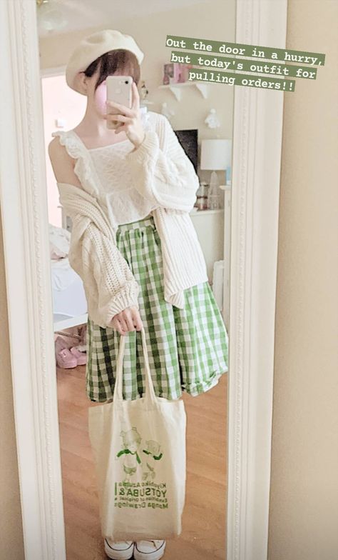 ig: @dollielulu Otome Kei Outfits, Girly Kei Fashion, Otome Kei Fashion, Larme Kei Aesthetic Outfit, East Asian Fashion, Ulzzang Outfit, Egl Fashion Sweet, Todays Outfit, J Fashion