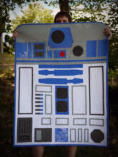 Star Wars Themed Nursery, Star Wars Quilt, Star Wars Crafts, Star Wars R2d2, Boy Quilts, Sewing Quilts, Star Wars Stuff, Geek Culture, Patchwork Quilt