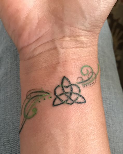 Irish Mother Tattoo, Shamrock Wrist Tattoo, Celtic Heart Tattoo For Women, Ireland Tattoo Ideas Celtic Symbols, Delicate Celtic Tattoo, Celtic Wrist Tattoo, Celtic Tattoos Women, Celtic Knot Tattoo For Women, Triquetra Tattoo Women