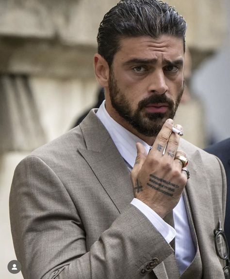 Michele Morrone Hairstyle, Michelle Morone, Michael Morrone, Michelle Morrone, Tattoo Inspiration Men, Gentleman Aesthetic, Michele Morrone, Handsome Older Men, Professional Tips