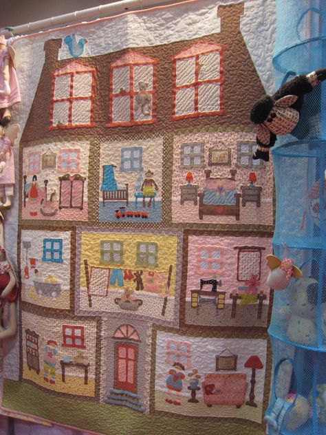 Quilted Pictures, Quilt Size Charts, Dollhouse Quilt, Pink Chalk, Studio Photos, Picture Quilts, House Quilts, Cat Quilt, Quilt Binding