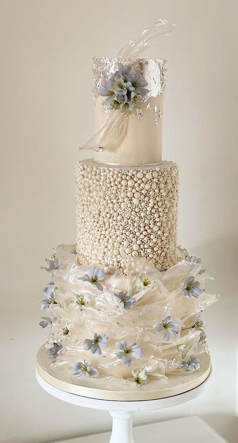 Cute Wedding Cakes, Fancy Wedding Cakes, Wedding Cake Pearls, Pearl Cake, Pretty Wedding Cakes, Big Wedding Cakes, Wedding Cakes Ideas, Cakes Decor, Beautiful Cake Designs