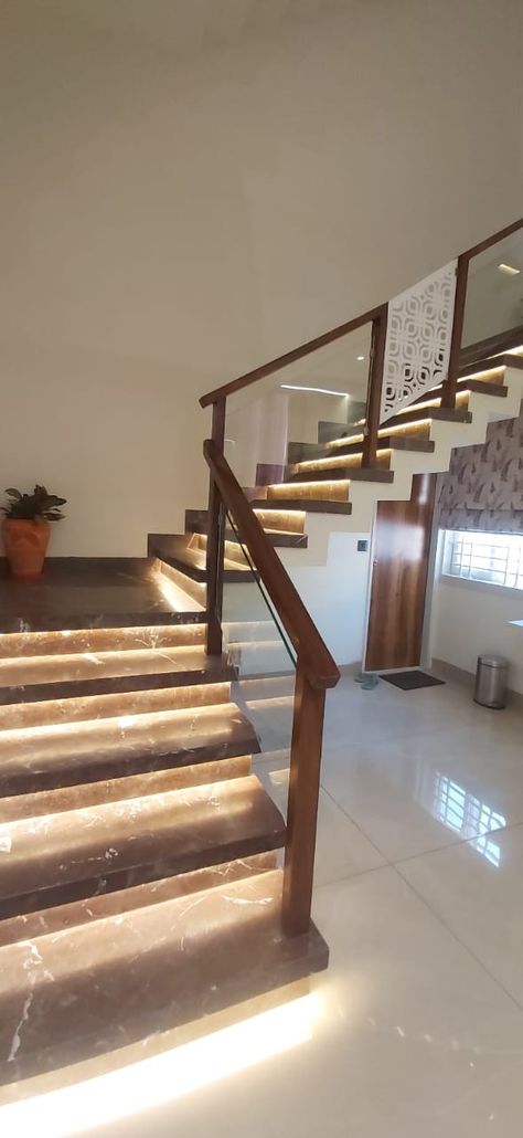 Nes home stairway fancy creation Fancy Stairs, Glass Staircase Railing, Modern Railing, Stair Banister, Staircase Railing, Glass Staircase, Stairs Design Modern, Staircase Railings, Stair Railing