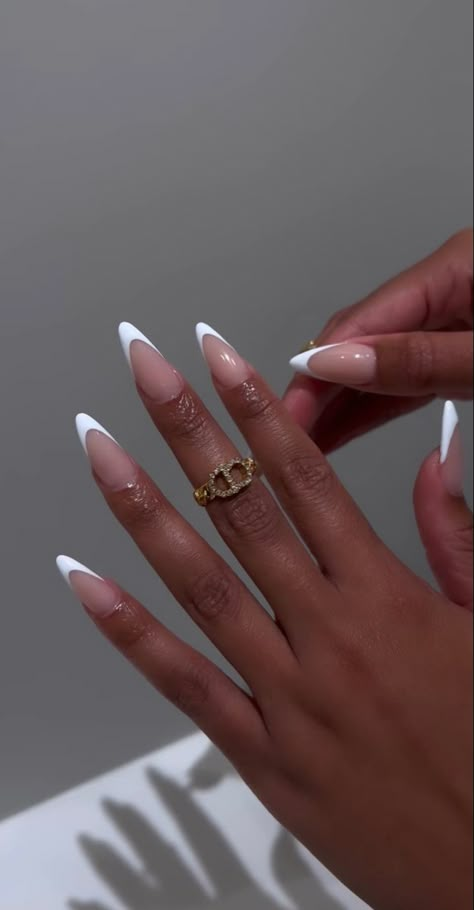 Braidsmaid Nail Ideas, Simple Birthday Nails Almond, Simple Almond Nail Designs Classy, French Tip Acrylic Nails Stiletto, Plain Stiletto Nails, French Tip Stiletto Nails Short, French 2024 Nails, French Top Nail Designs, Almond Shape Silver French Tip