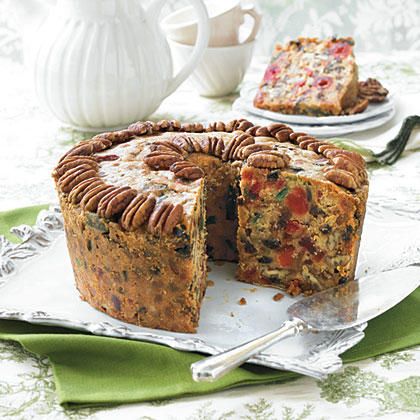 Old Fashioned Fruitcake Light Fruitcake, Old Fashioned Fruit Cake Recipe, Rum Fruit Cake, Light Fruit Cake, Golden Pineapple, Cake Mug, Fruit Cake Christmas, Fruitcake Recipes, Crunchy Pecans