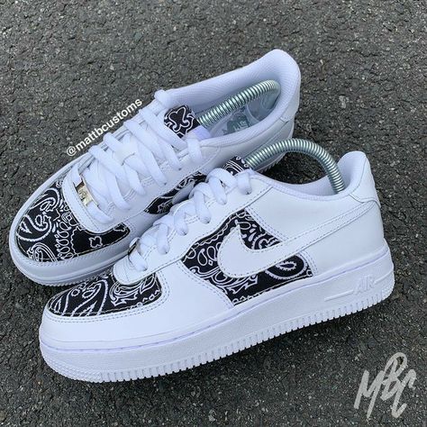 Follow for more Air Force 1's Custom: #customairforceone #customnike #airforce1custom #customairforce1 Bandana Air Force Ones, Black Af1, White Af1, Custom Bandana, White Nike Air Force 1, White Nike Air Force, Custom Jordans, Custom Af1, Custom Shoes Diy