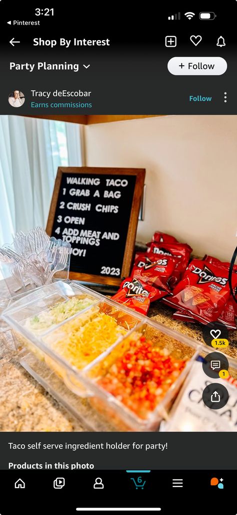 Grad Party Food Ideas, Taco In A Bag, Grad Party Food, Grad Diy, Walking Taco, Walking Tacos, Grad Party Decorations, Party Food Ideas, Self Serve