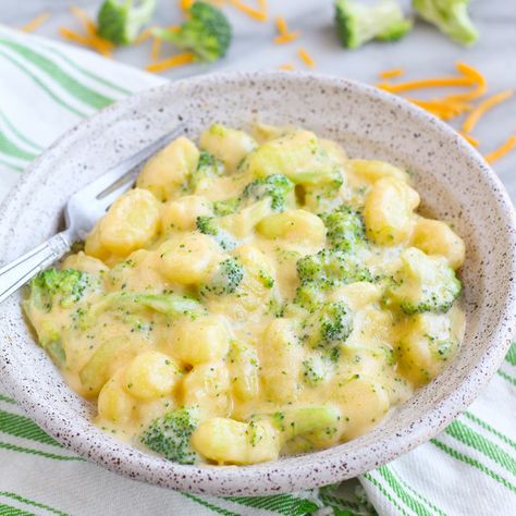 Gnocchi With Broccoli, Cheddar Cheese Sauce, 20 Minute Recipes, Broccoli Cheddar, Cheese Sauce, Grocery Shop, Gnocchi, Meal Plan, Cheddar Cheese