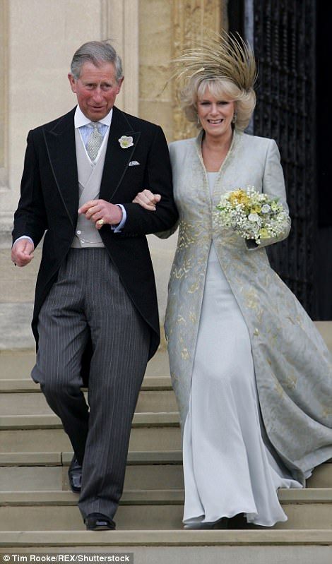 Camila Parker, Royal Wedding Gowns, Prins William, Prinz Charles, Prins Harry, Camilla Duchess Of Cornwall, Prince Charles And Camilla, Camilla Parker Bowles, Royal Wedding Dress