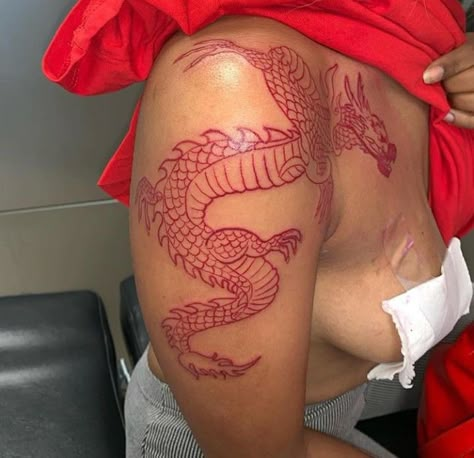 Dragon Shoulder Tattoo, Red Dragon Tattoo, Hip Tattoos, Dragon Sleeve Tattoos, Dragon Tattoo For Women, Neck Tattoos Women, Red Ink Tattoos, Shoulder Tattoos, Tattoos Women