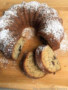 Banana Bread Bundt Cake Oatmeal Bundt Cake, Banana Bread Bundt Cake, Banana Bread Bundt, Cake With Chocolate Chips, Banana Bundt Cake, Banana Bundt, Best Banana Bread, Chocolate Chip Banana Bread, Bundt Cakes Recipes