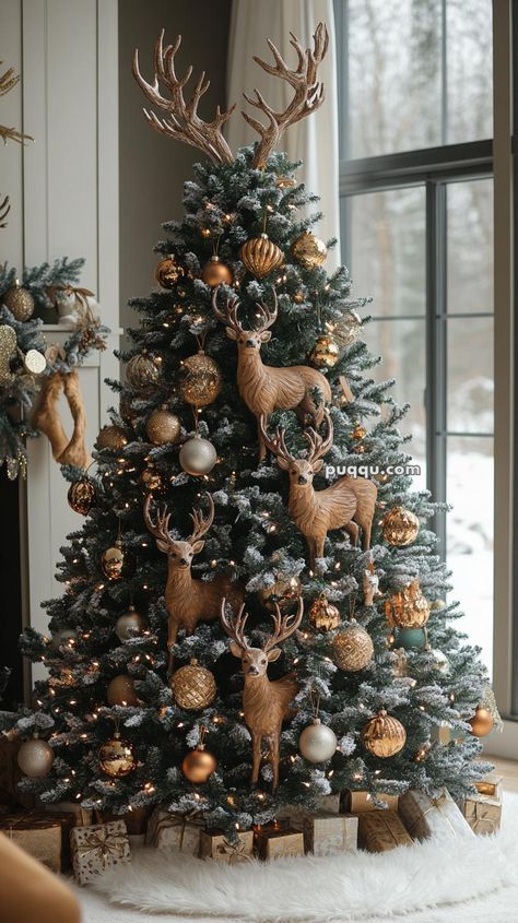 30 DIY Christmas Yard Decorations on a Budget Ranch Style Christmas Tree, New Years Christmas Tree Ideas, Deer Themed Christmas Tree, Hunting Christmas Tree Ideas, Rustic Woodland Christmas Tree, Green And Brown Christmas Decor, Elevated Christmas Tree, Rustic Christmas Tree Themes, Hunter Christmas Tree