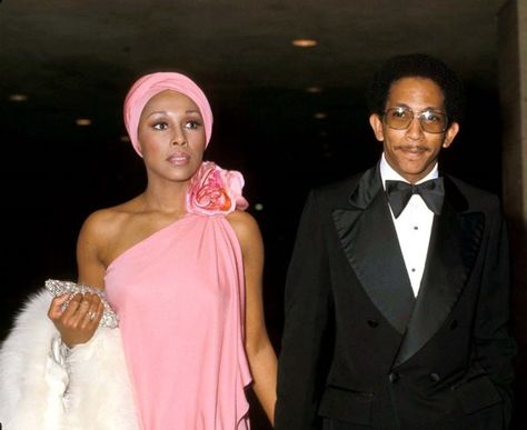 Robert DeLeon (Diahann Carroll’s Husband) - Biography Dianne Carroll, Diane Carroll, Donna Mills, Diahann Carroll, Jet Magazine, African American Fashion, Cafe Society, Black Elegance, Black Glamour