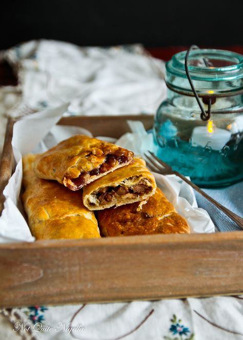 Bedfordshire Clanger Bedfordshire Clanger, Suet Pastry, Hand Pies Savory, Welsh Recipes, Scottish Recipes, Plum Jam, Roast Pork, British Bake Off, British Baking