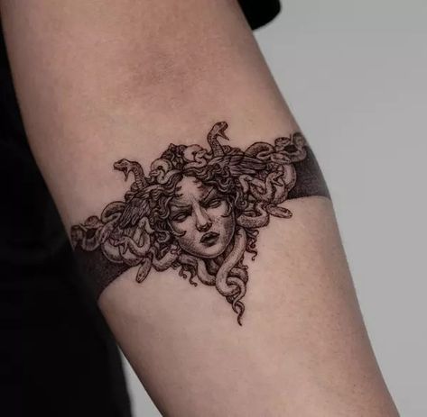 Masculine Medusa Tattoo, Gothic Medusa Tattoo, Medusa Tattoo Neck, Greco Roman Tattoo, Medusa Shoulder Tattoo, Medusa Thigh Tattoo, Medusa Back Tattoo, Dark Medusa Tattoo, Medusa Sleeve