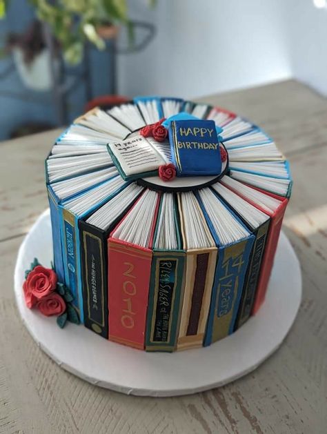 Book Themed Cakes, Cake Book Design Ideas, Book Wedding Cake, Book Birthday Cake, Library Cake, Book Cakes, Book Cake, Creative Cake Decorating, Creative Birthday Cakes