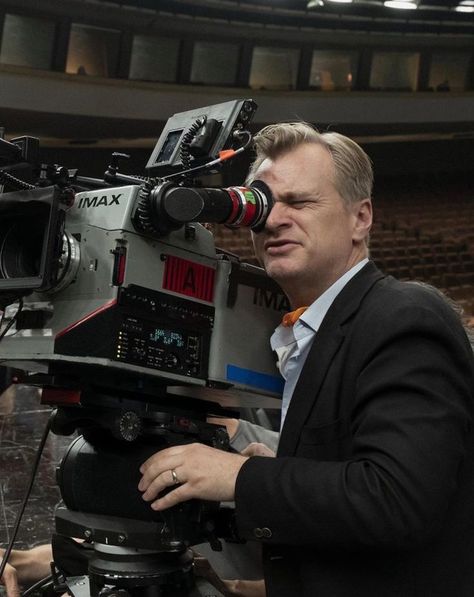 Christopher Nolan Directing, Christopher Nolan Movies Aesthetic, Christopher Nolan Aesthetic, Christopher Nolan Wallpapers, Movie Director Aesthetic, Action Movie Aesthetic, Filmmaking Cinematography Aesthetic, Oppenheimer Aesthetic, Christopher Nolan Movies