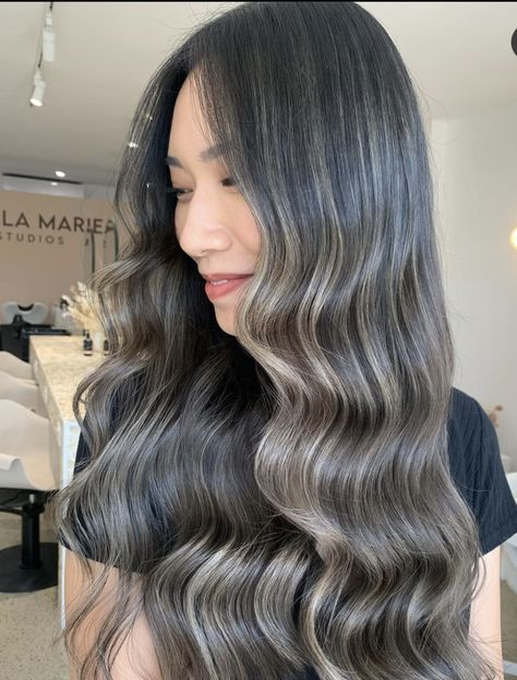 Black Hair Ash Blonde Highlights, Cold Balayage Brunette, Ash Blonde Highlights Black Hair, Dark Base With Ash Blonde Highlights, Ash Blonde Highlights On Black Hair, Cold Brunette Hair, Ash Brown Babylights On Black Hair, Light Ash Brown Hair, Brunette Hair With Highlights