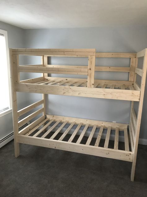 Diy Wooden Bunk Beds, Twin Over Twin Bunk Bed Diy, Diy Bunk Bed With Trundle, Pallet Bunk Beds Diy, Diy Twin Bunk Bed Frame Easy, Twin Over Full Bunk Bed Plans, Small Bunk Bed Rooms, Diy Twin Bunk Beds, Twin Bunk Bed Ideas For Small Room