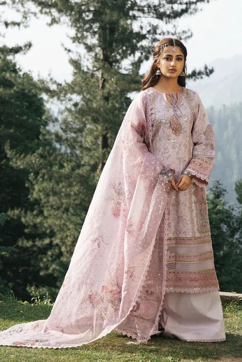 Buy 2022 New Pakistani Designer Clothing Online UK at Lebaasonline and explore the online Ready Made Pakistani Clothes UK for women. A fashionable selection of designer clothes for womens including Pakistani party wear UK. Buy Now Pakistani Salwar Kameez 2022 New Collection from LebaasOnline on SALE Price UK & USA Desi Fits, Fuchsia Wedding, Pakistani Party Wear, Traditional Clothes, Uk Clothing, Indian Clothes, Organza Dupatta, Embroidered Neckline, Pakistani Outfits