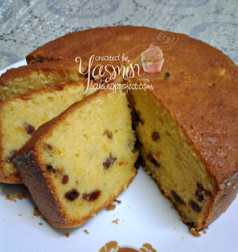 Orange raisin pound cake Raisin Pound Cake Recipe, Sponge Cake Recipe Best, Cake With Raisins, Cake Mix Recipes Homemade, Orange Pound Cake Recipe, Rich Banana Bread, Chocolate Fruit Cake, Chat Masala, Making A Cake