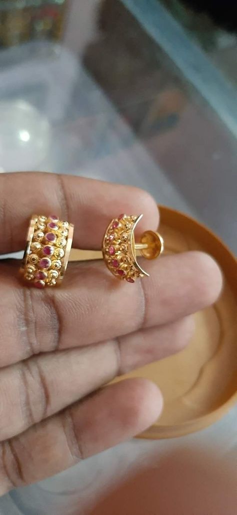 Earring Studs Gold, 3 Grams Gold Earrings Indian, Daily Use Gold Earrings Indian, Gold Studs Earrings Indian, Small Earrings Gold, Gold Earrings Indian, Simple Gold Earrings, Gold Jewelry Outfits, Gold Earrings Models