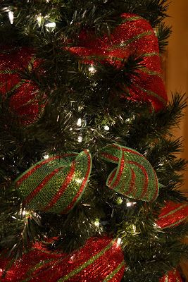 Kristen's Creations: Decorating A Christmas Tree With Mesh Ribbon Tutorial Christmas Tree With Mesh Ribbon, Christmas Tree With Mesh, Ribbon Tutorial, Mesh Christmas Tree, Decorating A Christmas Tree, Mahogany Color, Ribbon On Christmas Tree, Holiday Christmas Tree, Wonderful Weekend