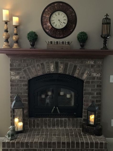 My Spring/Summer mantel. Lanterns, candles and most of other decor came from Hobby Lobby. Cozy and super easy to create. Fireplace Decor Lanterns, Lantern Decor Fireplace, Hobby Lobby Mantle Decor, Lantern Fireplace Decor, Mantel Decorating Ideas With Clock, Hobby Lobby Home Decor Ideas, Fire Mantel Decor Ideas, Mantal Decor, Farmhouse Mantle Decor