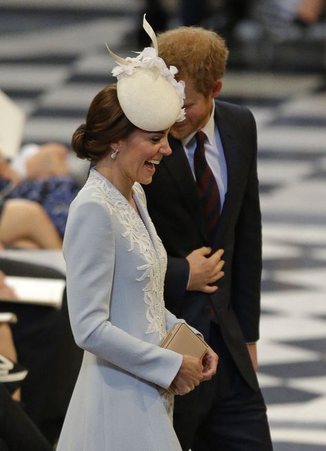 Prince Harry Kate Middleton, Prince Harry And Kate, Princ Harry, Duchesse Kate, Kate And Harry, Prince William Et Kate, Duchesse Catherine, Prins William, Kate Middleton Dress