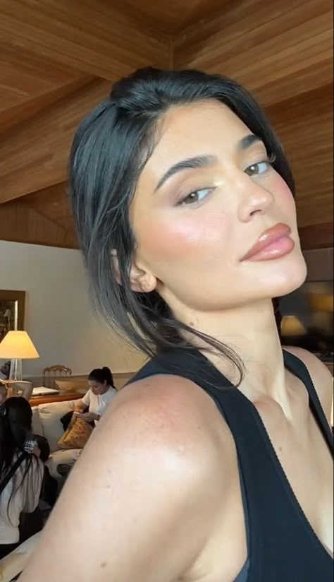 Kylie Jenner Height, Kylie Jenner Face, Kylie Jenner Makeup Look, Kylie Jenner Icons, Kily Jenner, Kylie Jenner Hair, Fresh Face Makeup, Kylie Jenner Pictures, Estilo Kylie Jenner