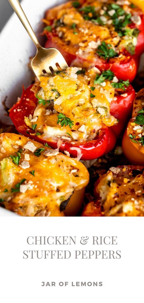 Stuffed peppers in a baking dish. Rice Stuffed Peppers, Easy Stuffed Pepper Recipe, Stuffed Bell Peppers Chicken, Lemons Recipes, Stuffed Peppers With Rice, Family Meal Prep, Easy Stuffed Peppers, Stuffed Peppers Healthy, Stuffed Peppers Recipe