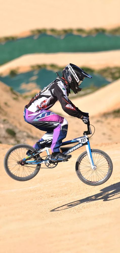 Dirt Bike Track, Bmx Girl, Race Photography, Bmx Racing, 4k Photos, Bmx Freestyle, Racing Girl, Bike Photo, Bmx Bikes