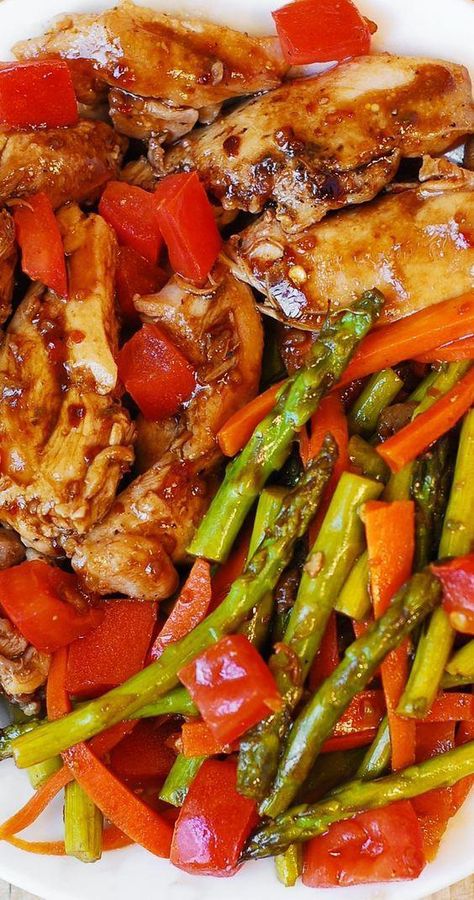 Fiber Vegetables, Asparagus And Tomatoes, Chicken With Asparagus, Low Calorie Meal, Balsamic Chicken Recipes, Low Cholesterol Diet, Cucumber Diet, Low Cholesterol Recipes, Chicken Asparagus