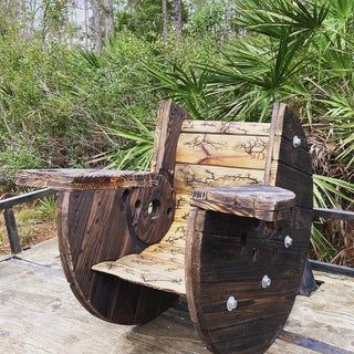 Cable Drum Ideas, Wooden Spool Chairs, Wooden Spool Projects Cable Reel, Cable Spool Rocking Chair, Cable Drum Fairy Garden, Backyard Furniture Diy, Wire Roll Table Wooden Spools, Spool Chair, Diy Rocking Chair