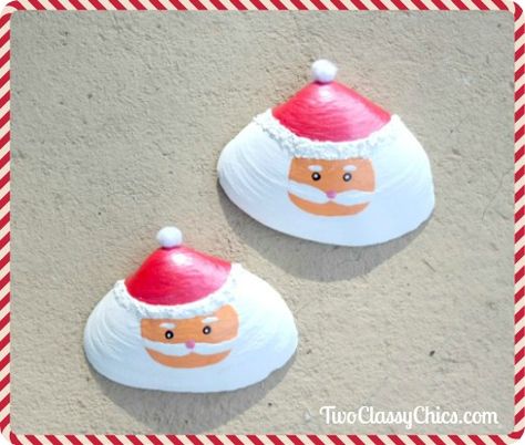 Painted Santa Claus Clam Shells Christmas Decorations Painting On Clam Shells, Clam Shell Christmas Ornaments, Clam Shell Ornaments, Santa Seashells, Crafts With Clam Shells, Painting Clam Shells, Christmas Seashell Crafts, Shell Christmas Crafts, Santa Shells