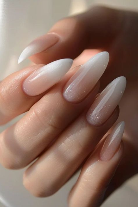 French Manicure Fade Ombre, Blended French Tip, Almond Ombre French Nails, French Nails Ombre, Ombré French Nails, Ombré French Tip, Early Fall Nail Colors, Ombre French Manicure, French Manicure Ombre