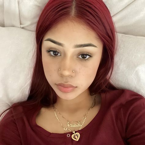 Hair Inspo Straight, Hispanic Girl, Cute Nose Piercings, Cherry Red Hair, Red Hair Inspo, Girls With Red Hair, Makeup Clothes, Hair Color Dark, Hair Inspo Color