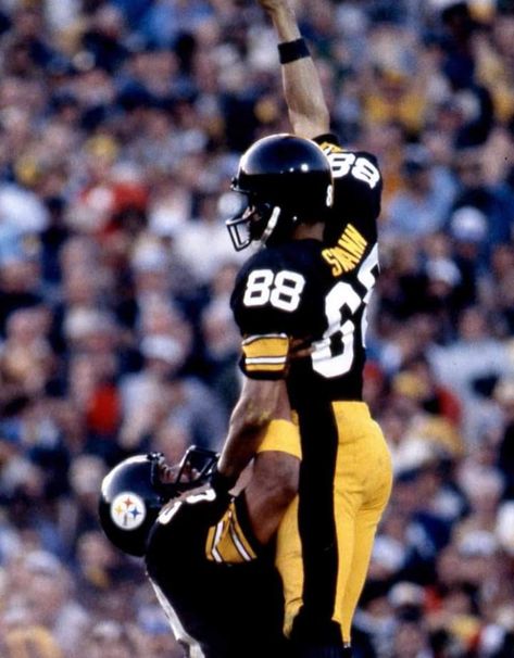 Lynn Swann, Football Swag, Pittsburgh Steelers Football, Nfl Football Teams, Steeler Nation, Steelers Football, Football Teams, Man Of Steel, Pittsburgh Steelers