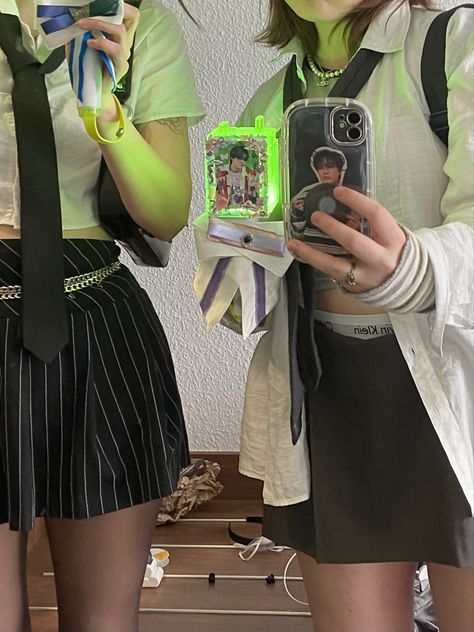 kpop lightstick // nct lighstick // kpop concert outfit inspo #kpop #kpoplightsick #nct #nctdream #nctzen #concertoutfit #concerts #aesthetic #czennie #berlin #mercedesbenz #acubifashion #kpopoutfits Nct Dream Outfit Concert, Nct Dream Stage Outfits, Nct Concert Aesthetic, Nctzen Aesthetic Concert, Nctzen Outfit Concert, Nct 127 Concert Outfit, Kpop Concert Photo Ideas, Enhypen Concert Outfit Ideas Dark Blood, Nct Concert Outfit Ideas