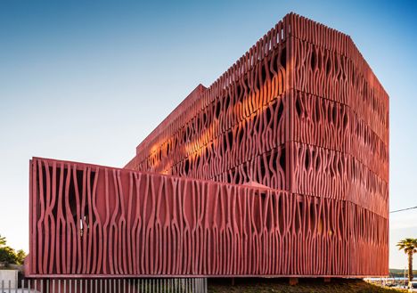 Student housing with a coral-inspired facade by Atelier Fernandez & Serres Orange Architecture, Colour Architecture, Houses In France, Coral Design, Student House, Student Accommodation, Facade Design, Architectural Inspiration, Facade House