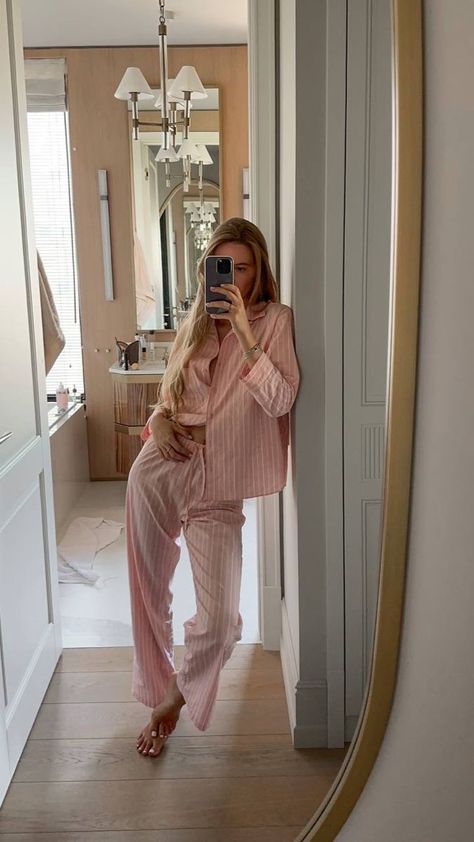 Pj Aesthetic Outfit, J Crew Aesthetic, Cozy Pjs Aesthetic, Pj Sets Aesthetic, Pajama Set Aesthetic, Cute Pajamas Aesthetic, Homewear Aesthetic, Pijama Aesthetic, Cozy Pyjamas