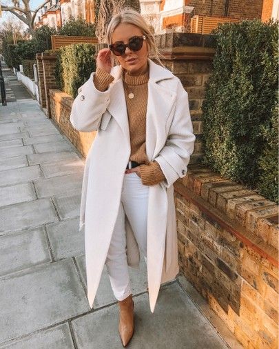 Pea Coat Outfit, Ruby Holley, Minimalist Fashion Women Outfits, Winter Whites, Airport Outfits, Autumn 2022, Looks Street Style, Barbie Dream, Of Outfits