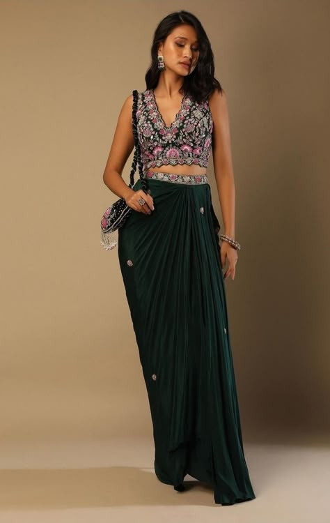 Draped Skirt Indian Outfit, Dhoti Skirt Outfits, Drape Skirt Indian, Indian Outfits Modern, Function Dresses, Mehendi Outfits, Trendy Outfits Indian, Indian Outfits Lehenga, Traditional Indian Dress