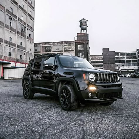 The 2016 Jeep Renegade "Dawn of Justice" Special Edition is here to fight your boring commute. #saveatsterling Jeep Renegade Mods, Jeep Renegade Black, 2016 Jeep Renegade, Jeep Wrangler Renegade, Mercedes Jeep, Cb 300, Black Jeep, Cars Jeep, Car Kits